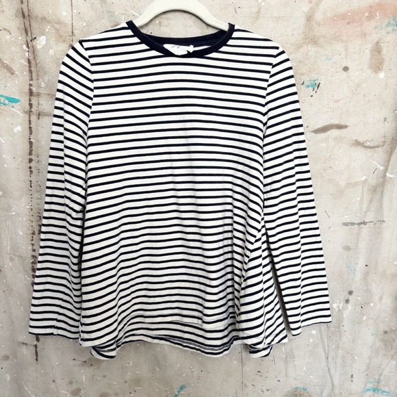 Tuckernuck Pomander Place Navy Striped Knit Popover Top - Picture 2 of 6